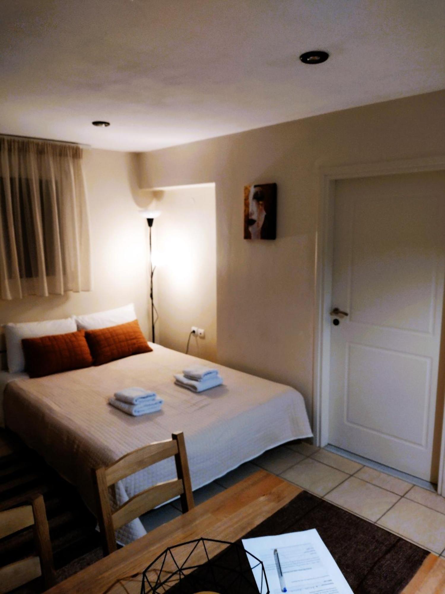 Esperos Nafplio Apartment ภายนอก รูปภาพ